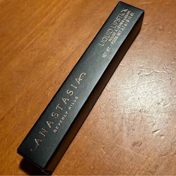 Anastasia Beverly Hills Liquid Lipstick Poet - Picture 2 of 13